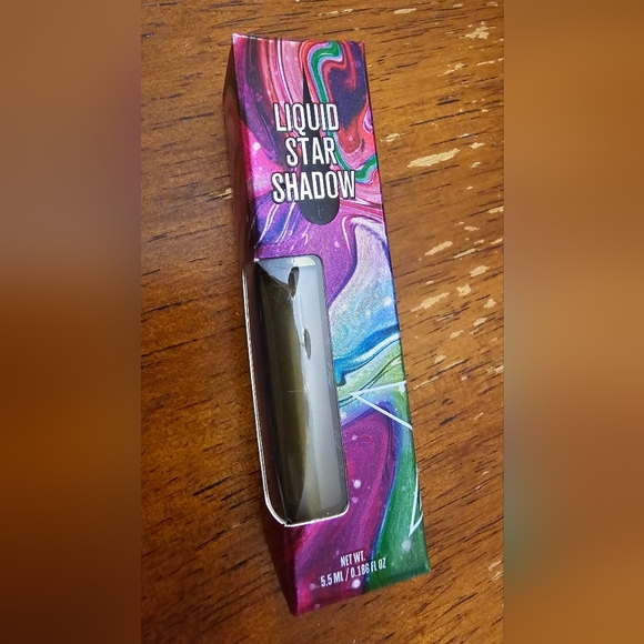 Jeffree Star Liquid Star Shadow in Groovy Dreams New in Box - Picture 2 of 7
